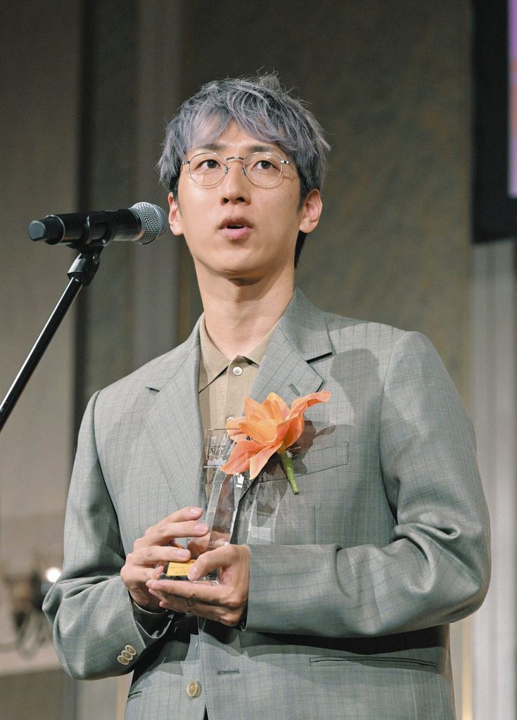 朝井りょうさん